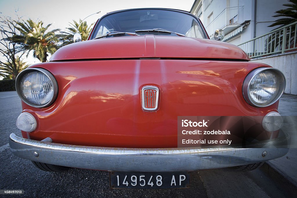 Rouge italien voiture, Fiat 500 - Photo de Capitales internationales libre de droits