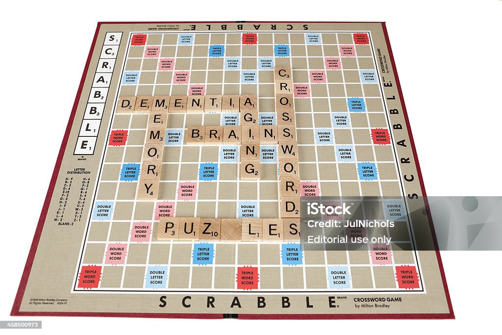 노화 뇌 컨셉입니다 on 글자 의사협회 - 로열티 프리 Scrabble 스톡 사진