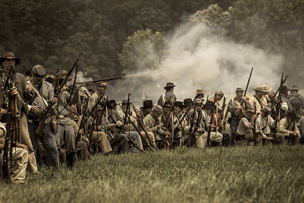 confederate skirmish line - bürgerkrieg stock-fotos und bilder