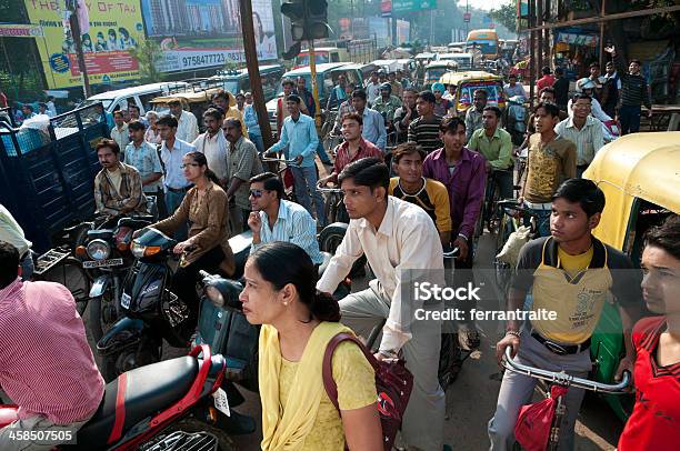 Foto de Hora Do Rush Em Agra e mais fotos de stock de Engarrafamento - Engarrafamento, Índia, Agra