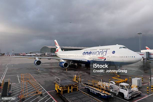 British Airways Samolot Na Terminal 5 Lotniska Heathrow - zdjęcia stockowe i więcej obrazów Anglia