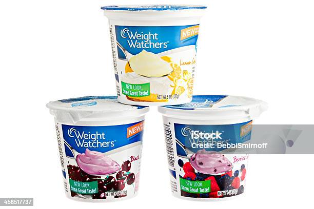 Weight Watchers Jogurt - zdjęcia stockowe i więcej obrazów Bez ludzi - Bez ludzi, Białe tło, Biznes