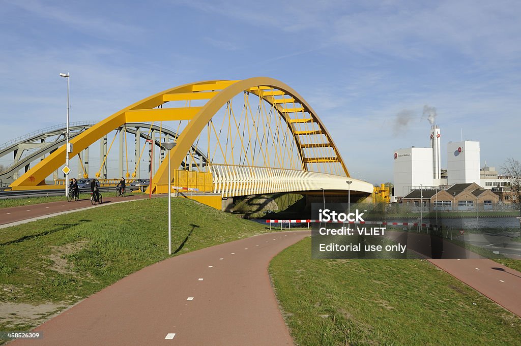 노란색'Hogeweidebrug'in 위트레흐트 - 로열티 프리 거리 스톡 사진