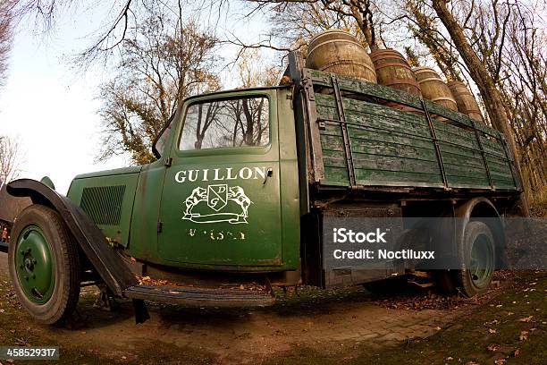 Antiguidade Guillon De Transporte De Barris Whiskey - Fotografias de stock e mais imagens de Mata