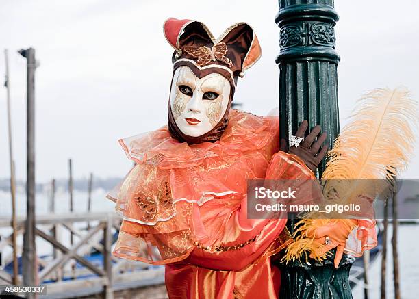 Maschera Di Carnevale Di Venezia - Fotografie stock e altre immagini di Abbigliamento - Abbigliamento, Adulto, Ambientazione esterna