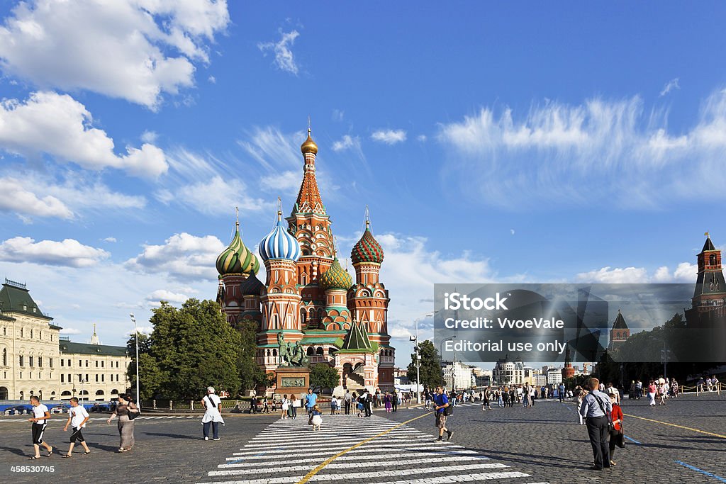 Vista de Pokrovsky Catedral na Praça Vermelha - Foto de stock de Ajardinado royalty-free