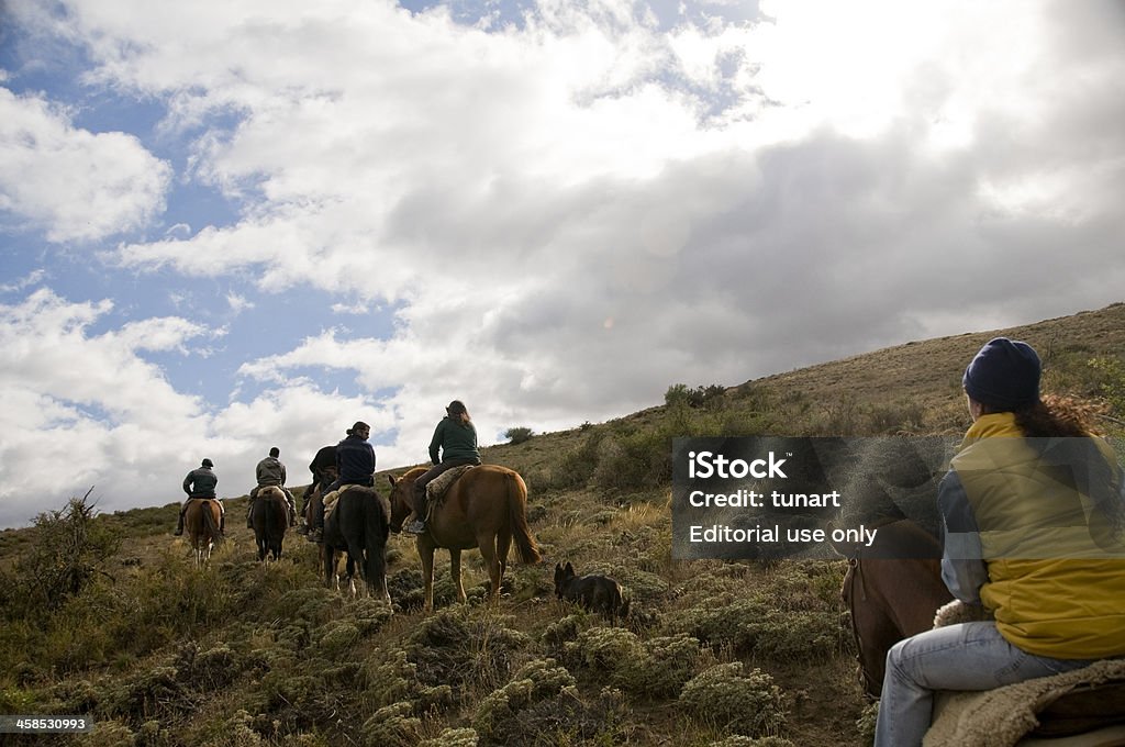 Equitazione in Patagonia - Foto stock royalty-free di Bariloche