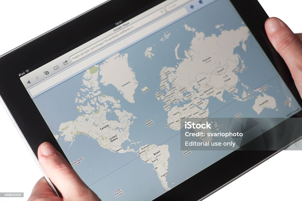 Google maps stron internetowych na Apple Ipad - Zbiór zdjęć royalty-free (.com)