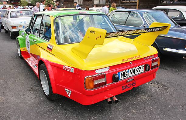 oldtimer bmw 2002 tii - flugel 뉴스 사진 이미지