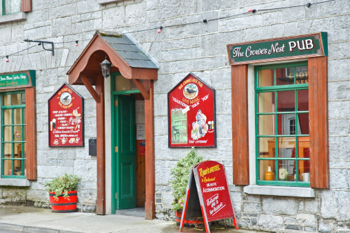 Cong, County Mayo, Ireland- June 4 , 2006:The Crowes Nest pub in Cong Ireland offers nightly live music, food, and acconodations next door at Ryan\'s Hotel.  Cong is the villiage where the 1952 classic John Ford movie The Quiet Man was filmed starring John Wayne.