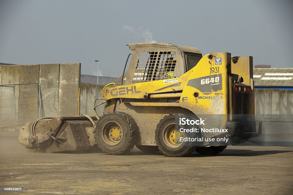 Limpieza Industrial vehículo funcionamiento en el puerto de Gante harbor - Foto de stock de Aire libre libre de derechos