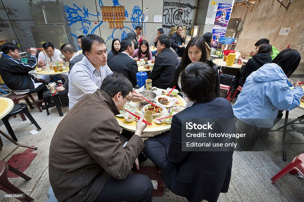 Chinês diners comer o almoço Hong Kong - Royalty-free Hong Kong Foto de stock
