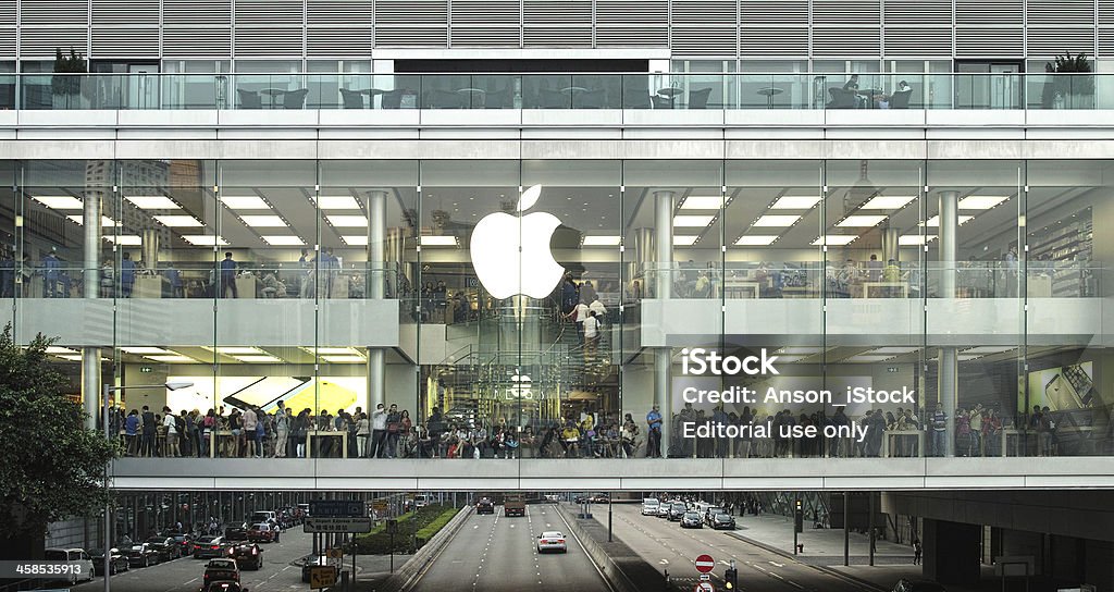 Apple Store no Centro Financeiro Internacional de Hong Kong - Foto de stock de Apple computers royalty-free