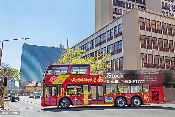 Autocarro Citysightseeing Joanesburgo - Fotografias de stock e mais imagens de Bolsa de valores de Joanesburgo - Bolsa de valores de Joanesburgo, Admirar a Vista, Ao Ar Livre