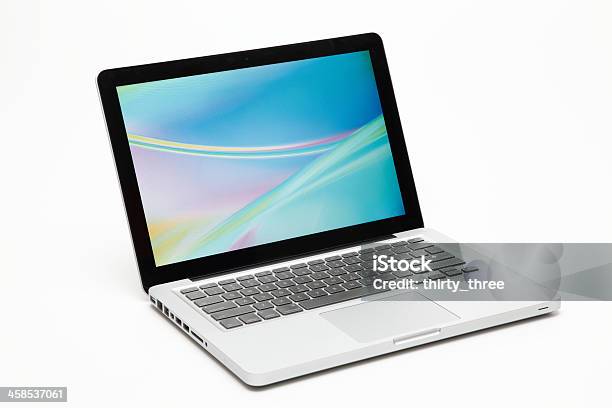 Apple Macbook Pro Stockfoto und mehr Bilder von MacBook - MacBook, Weißer Hintergrund, Bildkomposition und Technik