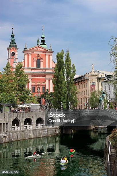 Foto de Canoing Em Ljubljana e mais fotos de stock de Arquitetura - Arquitetura, Canoagem, Capitais internacionais