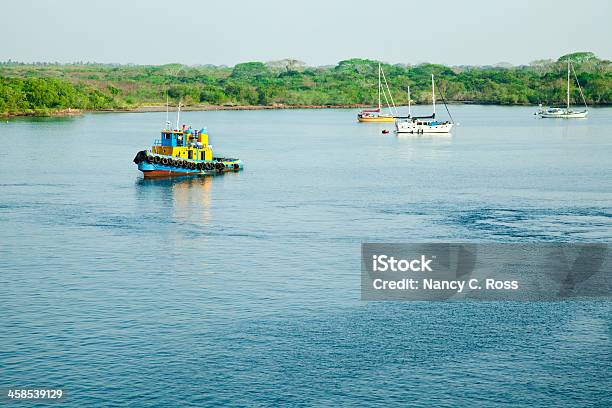 Puerto De Chiapas México Puerto De Cuerda Bote Foto de stock y más banco de imágenes de Agua - Agua, Aire libre, Anclado