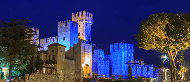 Malcesine, cobblestone street at night