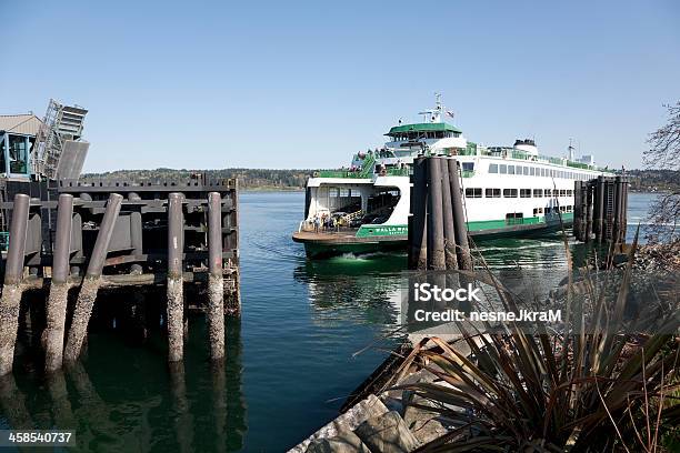 Ferry Arrives In Bremerton Washington Stock Photo - Download Image Now - Bremerton, Washington State, Building Exterior