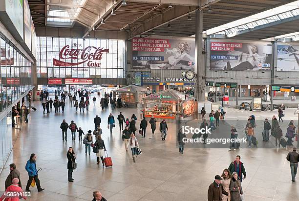 Photo libre de droit de La Gare Centrale De Munich banque d'images et plus d'images libres de droit de De grande taille - De grande taille, Hall d'accueil, Gare ferroviaire