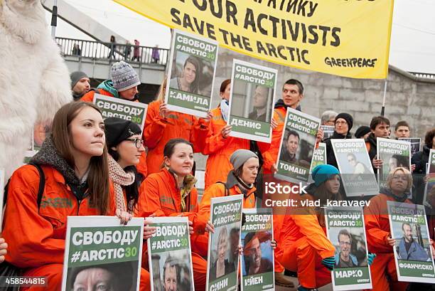 Meeting In Unterstützung Von 30 Greenpeace Aktivisten Moskau Russland Stockfoto und mehr Bilder von Amerikanische Bürgerrechtsbewegung