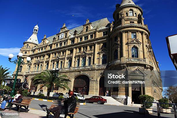 Photo libre de droit de Extérieur Du Terminal Dhaydarpasa Ou Heydarpasa Jardin banque d'images et plus d'images libres de droit de Architecture