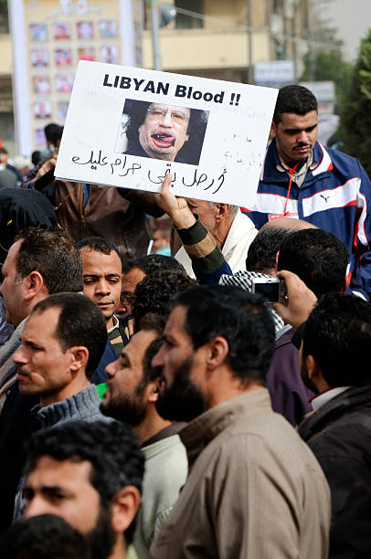 libysche blut - moammar gadhafi libya dictator libyan culture stock-fotos und bilder
