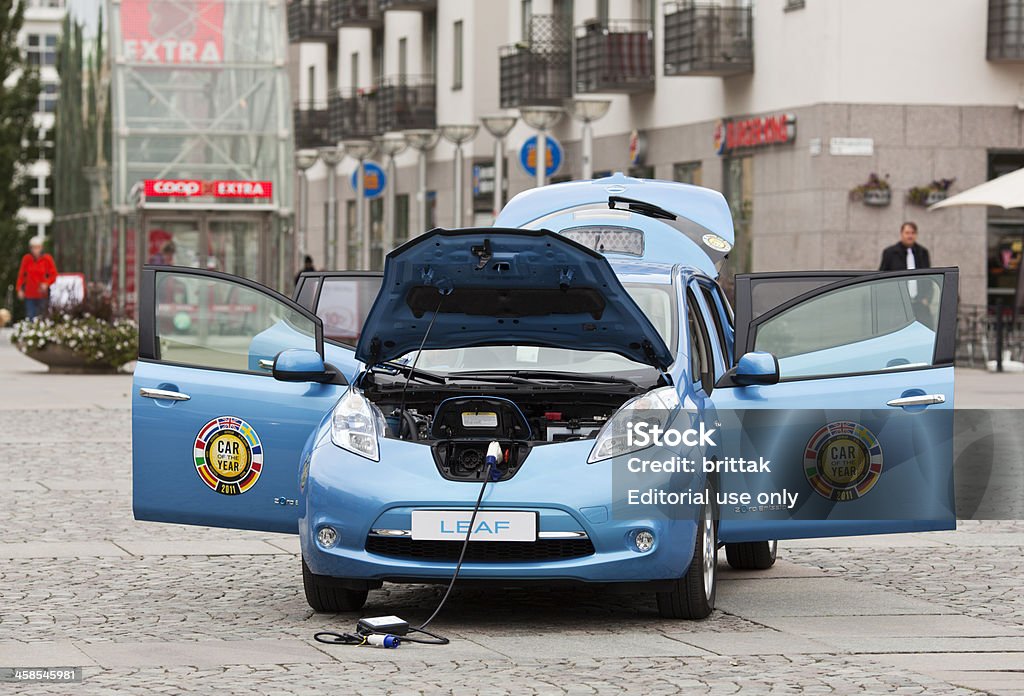 Nissan folhas de carro elétrico estiver demonstrado em Estocolmo. - Foto de stock de Cabo royalty-free
