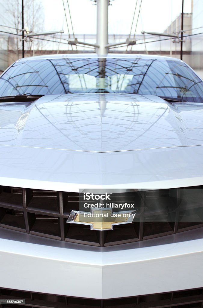 El nuevo 2011 Chevrolet Camaro - Foto de stock de GM libre de derechos