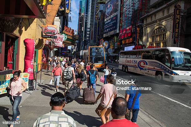 Photo libre de droit de Time Square banque d'images et plus d'images libres de droit de Affichage dynamique - Affichage dynamique, Avenue, Broadway - Manhattan