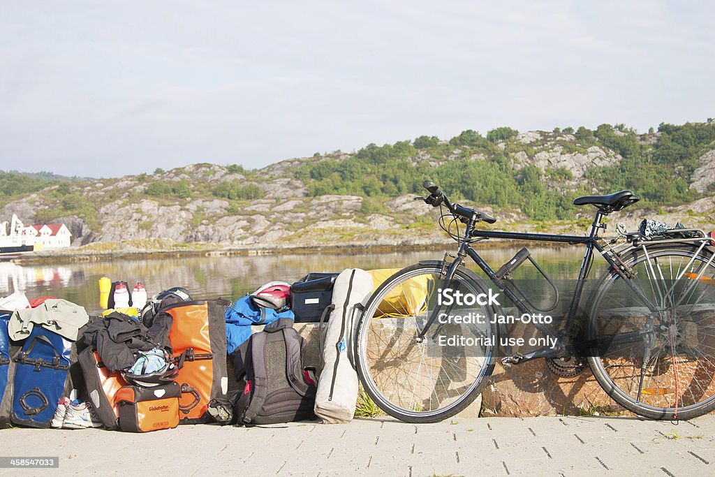 Reisen Sie mit dem Fahrrad durch Norwegen - Lizenzfrei Fahrrad Stock-Foto