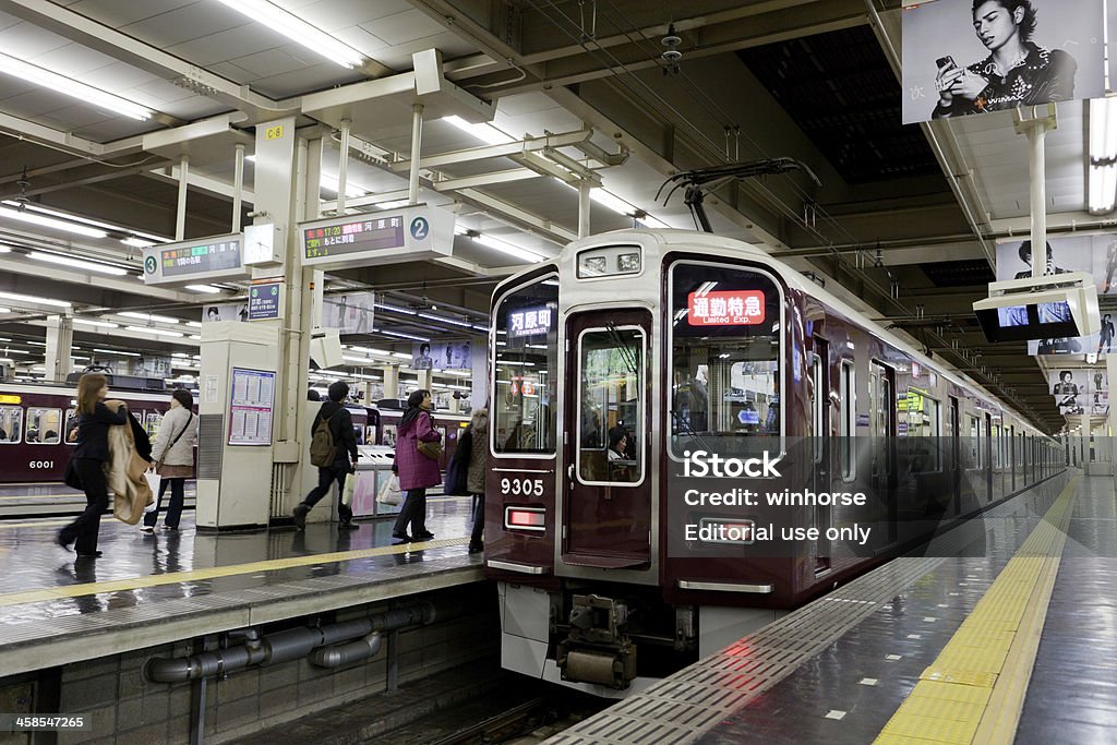 Hankyu 철도 오사카 일본 교통수단에 대한 스톡 사진 및 기타 이미지 - 교통수단, 기차, 내리기 - iStock Hankyu 철도 오사카 일본 교통수단에 대한 스톡 사진 및 기타 이미지 - 교통수단, 기차, 내리기 - Istock