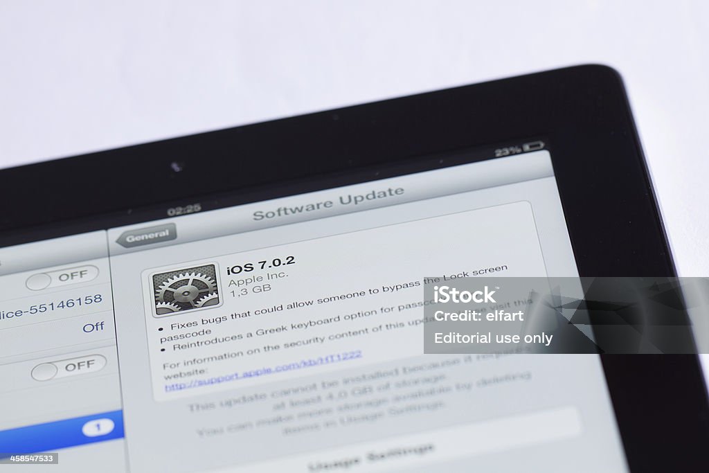 Экран на Apple iPad - Стоковые фото GAFAM роялти-фри