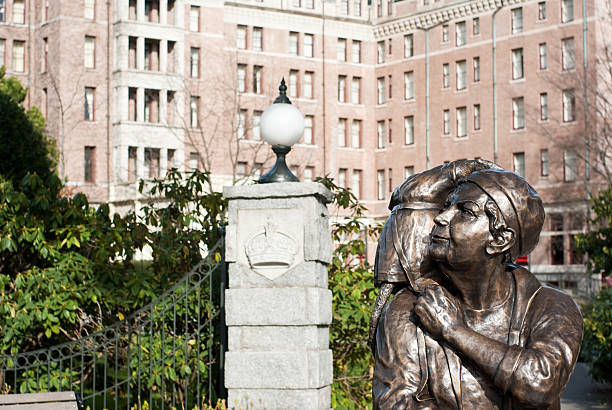 emily e imperatriz - empress hotel imagens e fotografias de stock