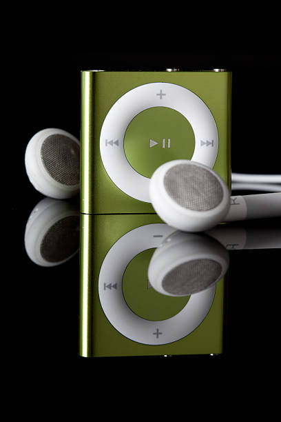 apple ipod shuffle quatrième génération - ipod shuffle photos et images de collection