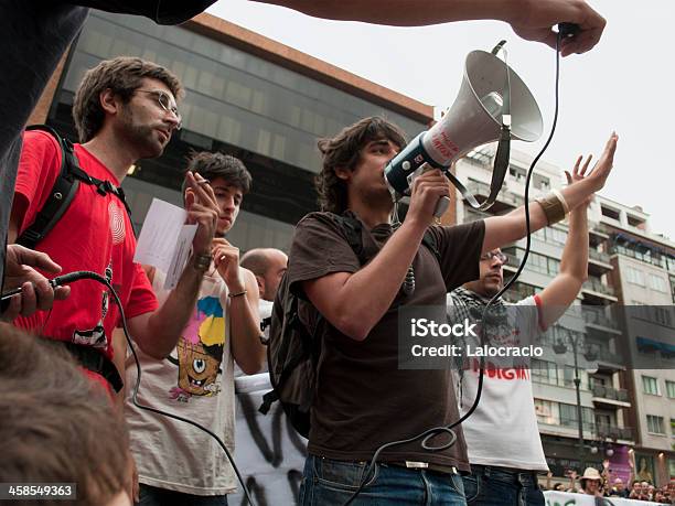 Оратор — стоковые фотографии и другие картинки Борьба с коррупцией - Борьба с коррупцией, Акция протеста Захвати, Валенсия - Автономное сообщество