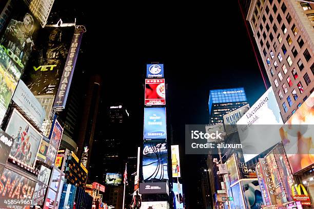 Times Square New York Stockfoto und mehr Bilder von Digitale Beschilderung - Digitale Beschilderung, Beleuchtet, Broadway - Manhattan