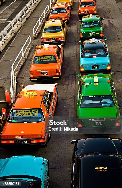 Foto de Táxis De Tóquio e mais fotos de stock de Táxi - Táxi, Tóquio, Amarelo