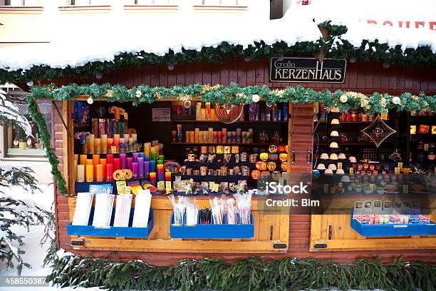 Supporto Con Candele Tradizionale Mercato Di Natale In Forchheim Germania - Fotografie stock e altre immagini di Alta Baviera