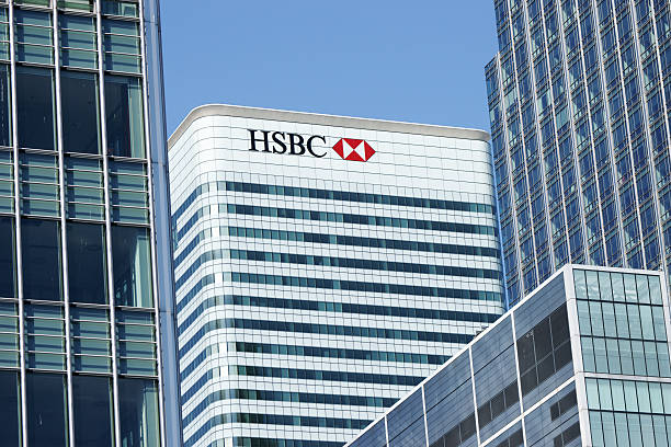 hsbc tower in canary wharf in london docklands - hsbc stock-fotos und bilder
