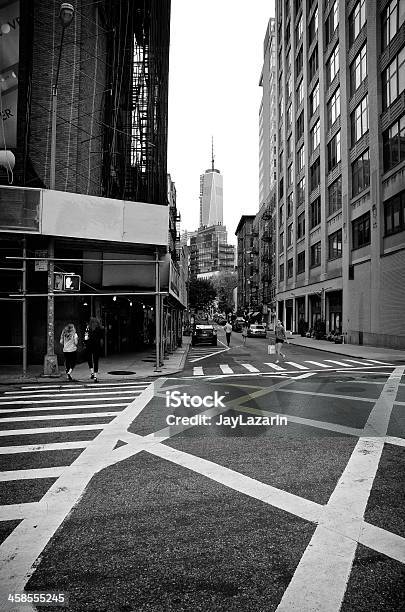 Fußgänger Ein Wtc Stadt Soho Manhattan Nyc Stockfoto und mehr Bilder von Aktivitäten und Sport - Aktivitäten und Sport, Altertümlich, Außenaufnahme von Gebäuden