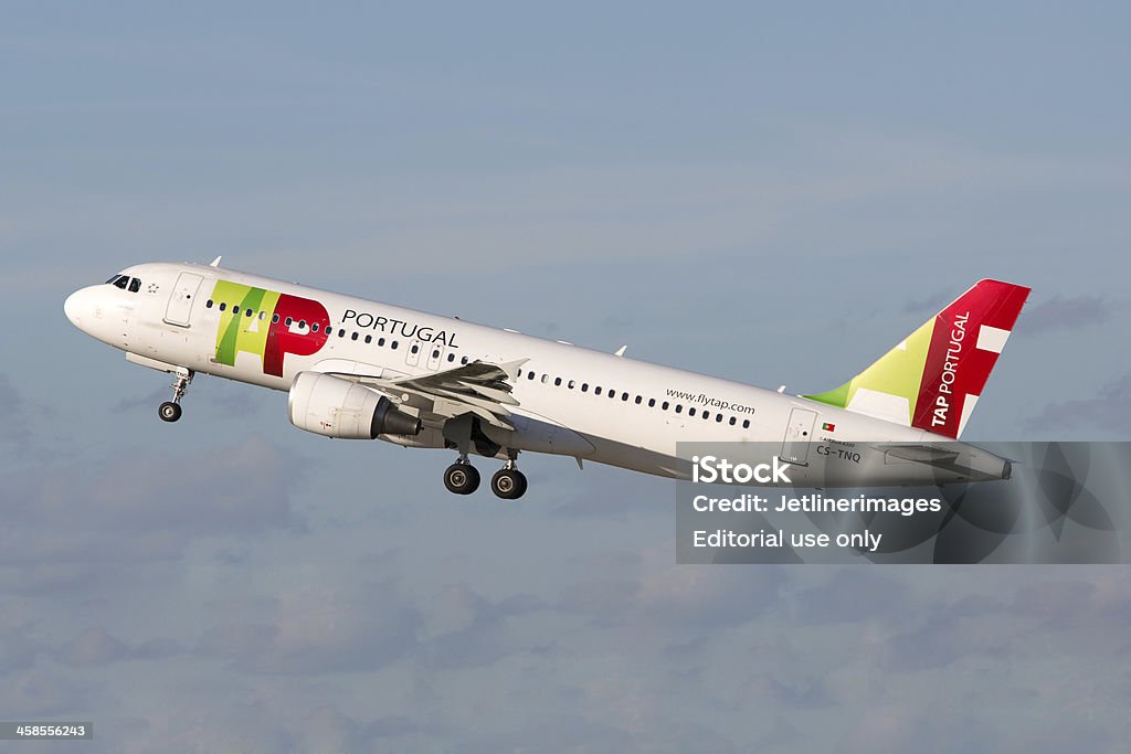 TAP Portugal Airbus A320 - Foto stock royalty-free di Aereo di linea