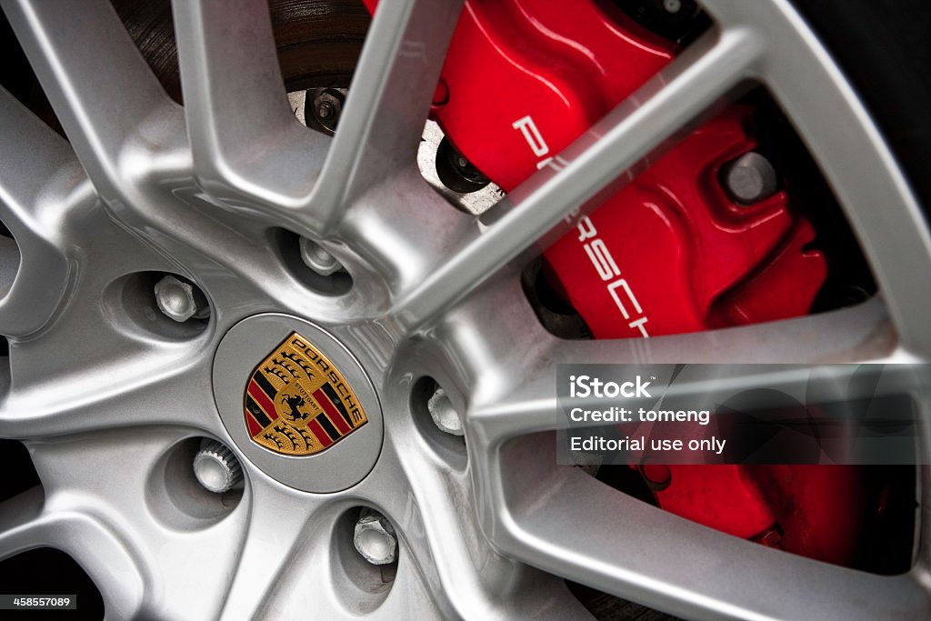 Porsche ruota dettaglio - Foto stock royalty-free di Ambientazione esterna