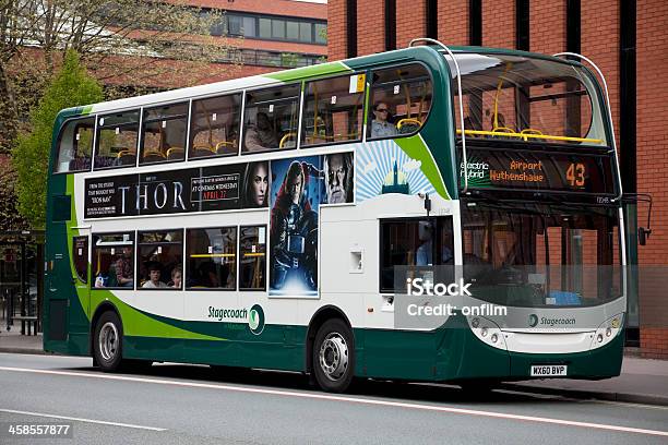 Hybrydowych Z Napędem Elektrycznym Autobus Dwupoziomowy - zdjęcia stockowe i więcej obrazów Autobus