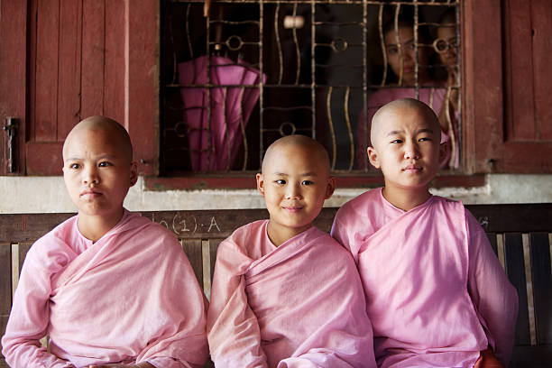 kalaywa tawya konwent, myanmar - kalaywa tawya monastery zdjęcia i obrazy z banku zdjęć