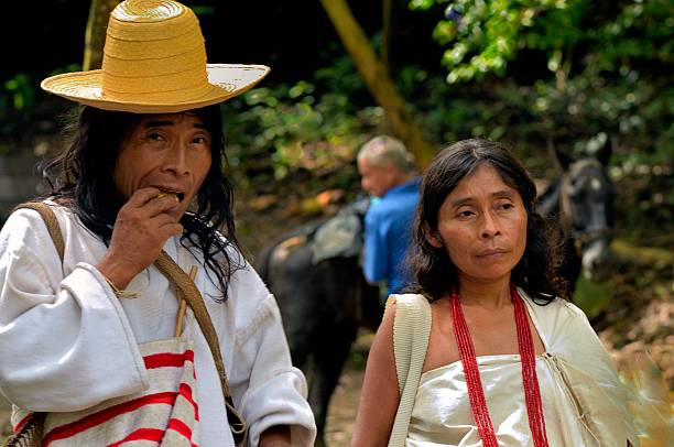 Amerindian Pareja En Colombia Foto de stock y más banco de imágenes de  Colombia - Colombia, Cultura indígena, Santa Marta - Colombia - iStock