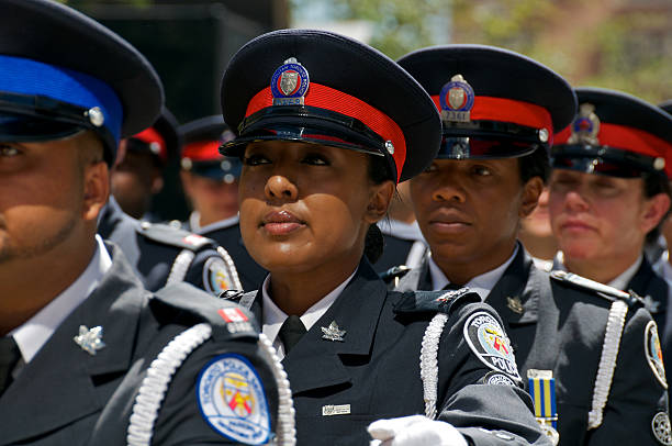 toronto polícia no nypd cerimônia memorial, 9 de setembro de 2011, nova york - editorial shadow new york city manhattan - fotografias e filmes do acervo