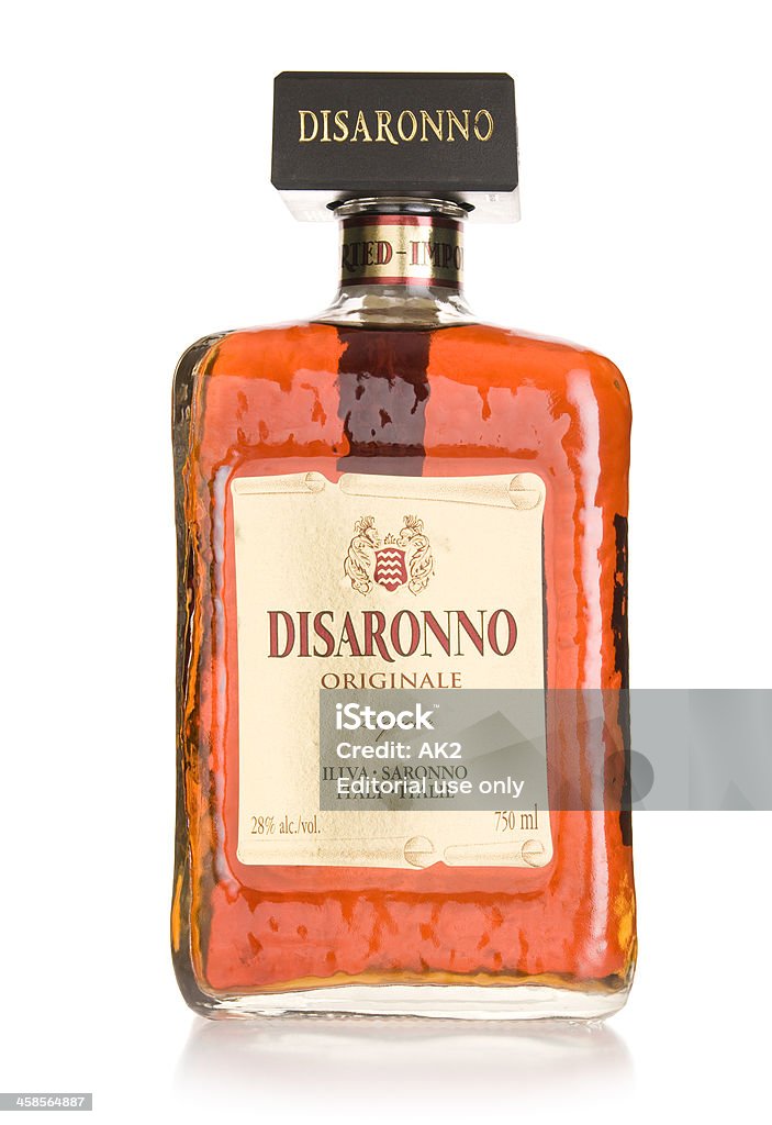 Disaronno bottiglia - Foto stock royalty-free di Liquore di Amaretto