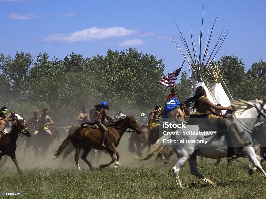ワイルドインドウォリアーズ - 北米先住民族の文化のロイヤリティフリーストックフォト