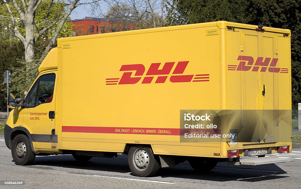 DHL veículo de entrega - Royalty-free Alemanha Foto de stock